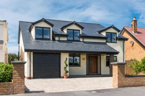 Aluminium Windows  Composite Door with Sidelights